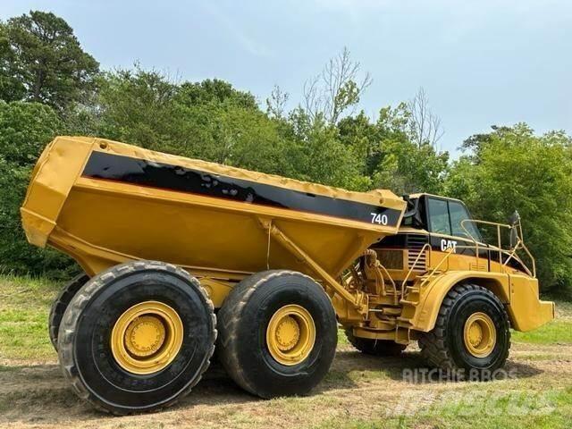 CAT 740 Zglobni damperi