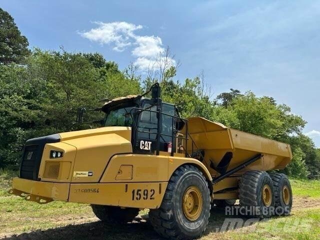 CAT 745 Zglobni damperi