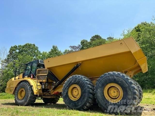 CAT 745 Zglobni damperi