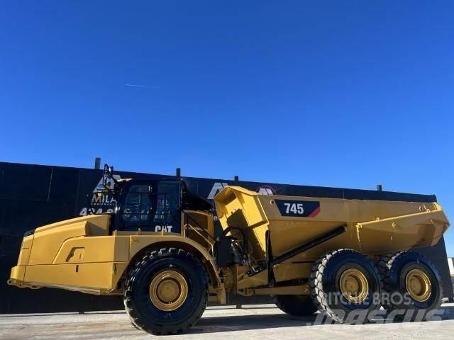CAT 745 Zglobni damperi