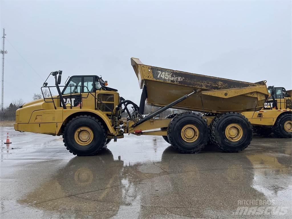 CAT 745C Zglobni damperi