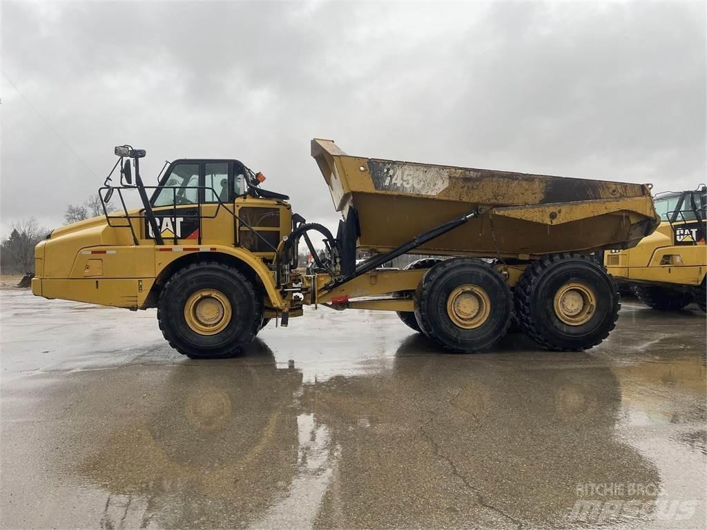 CAT 745C Zglobni damperi