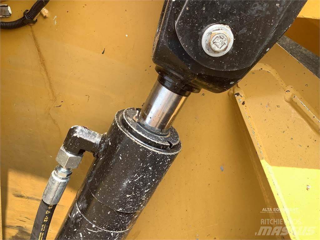 CAT 926M Utovarivači na točkove