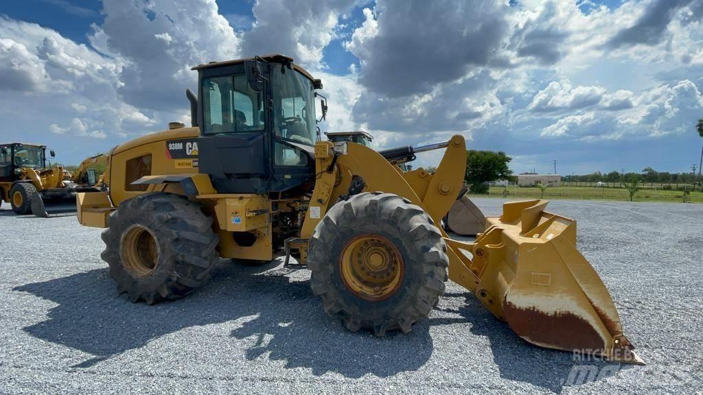 CAT 938M Utovarivači na točkove