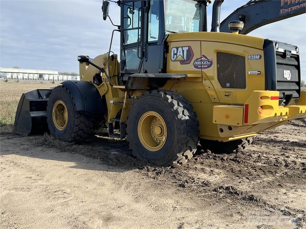 CAT 938M Utovarivači na točkove