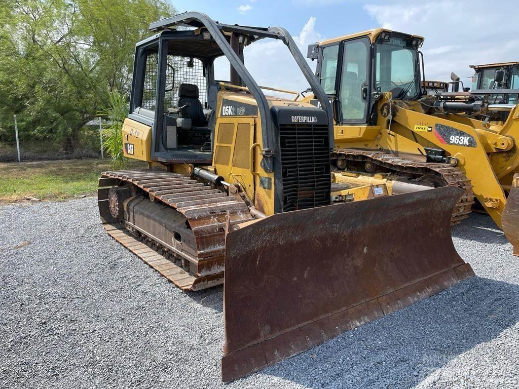 CAT D5K2 LGP Buldožeri guseničari