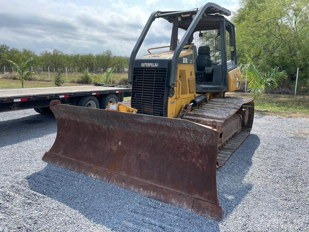 CAT D5K2 LGP Buldožeri guseničari