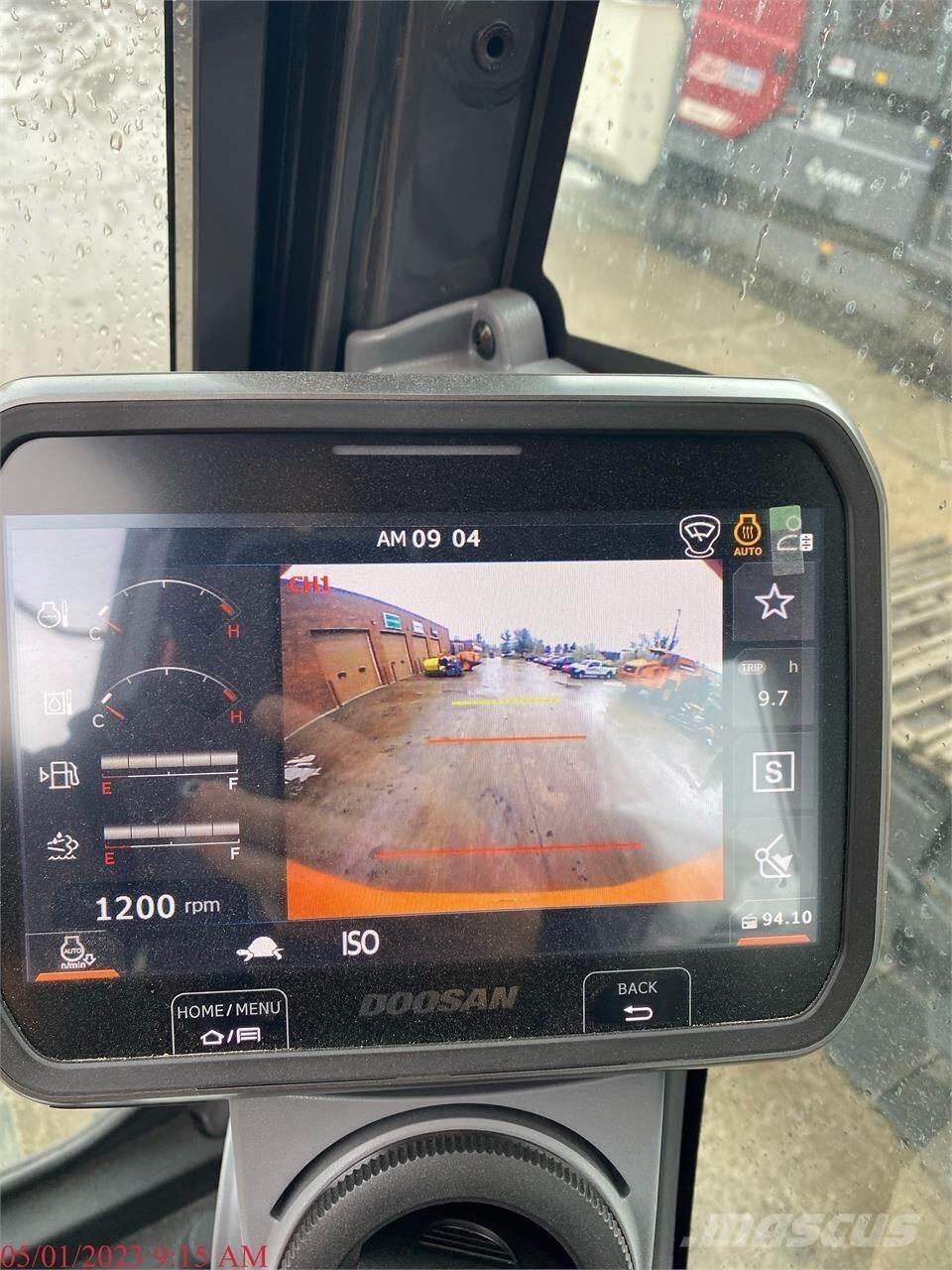 Doosan DX300 LC Bageri guseničari