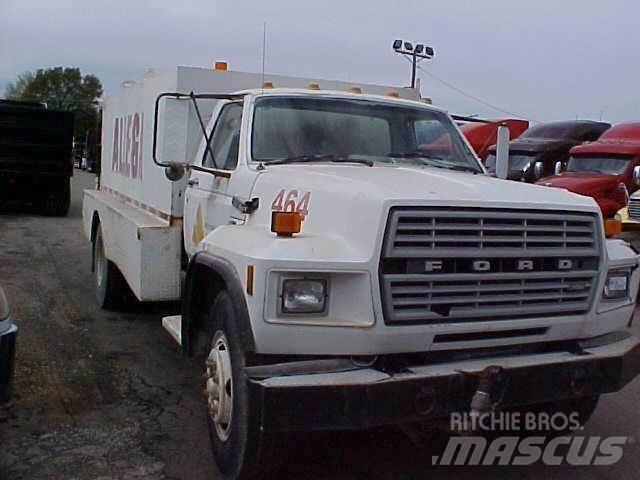 Ford F700 Kamioni cisterne