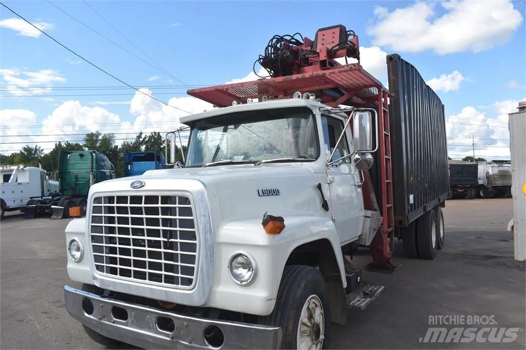 Ford L9000 Kamioni sa kranom