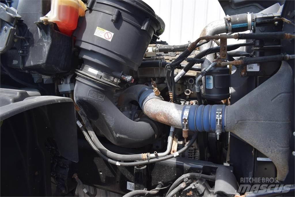 Freightliner 114SD Kamioni cisterne