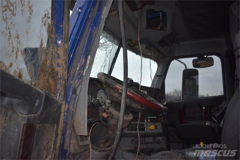 Freightliner 122SD Kiperi kamioni