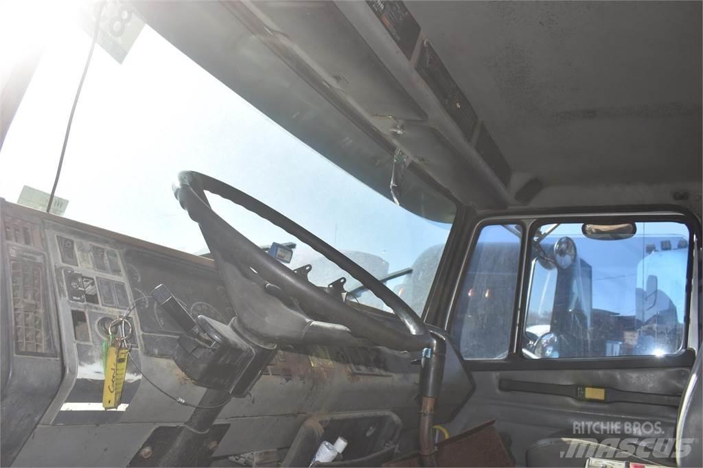 Freightliner FLC112 Kiperi kamioni