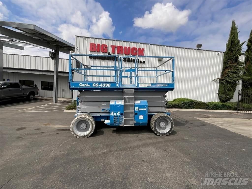 Genie GS4390RT Makazaste platforme
