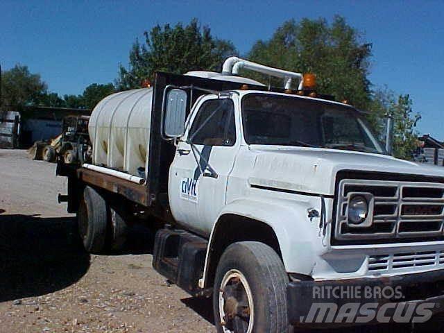 GMC TOPKICK C6500 Kamioni cisterne