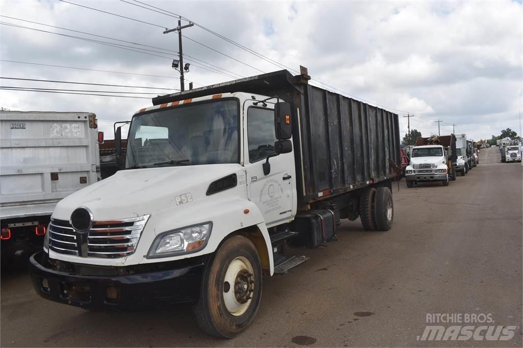 Hino 268 Kiperi kamioni