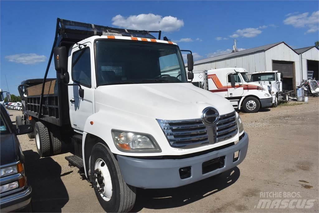 Hino 338 Kiperi kamioni