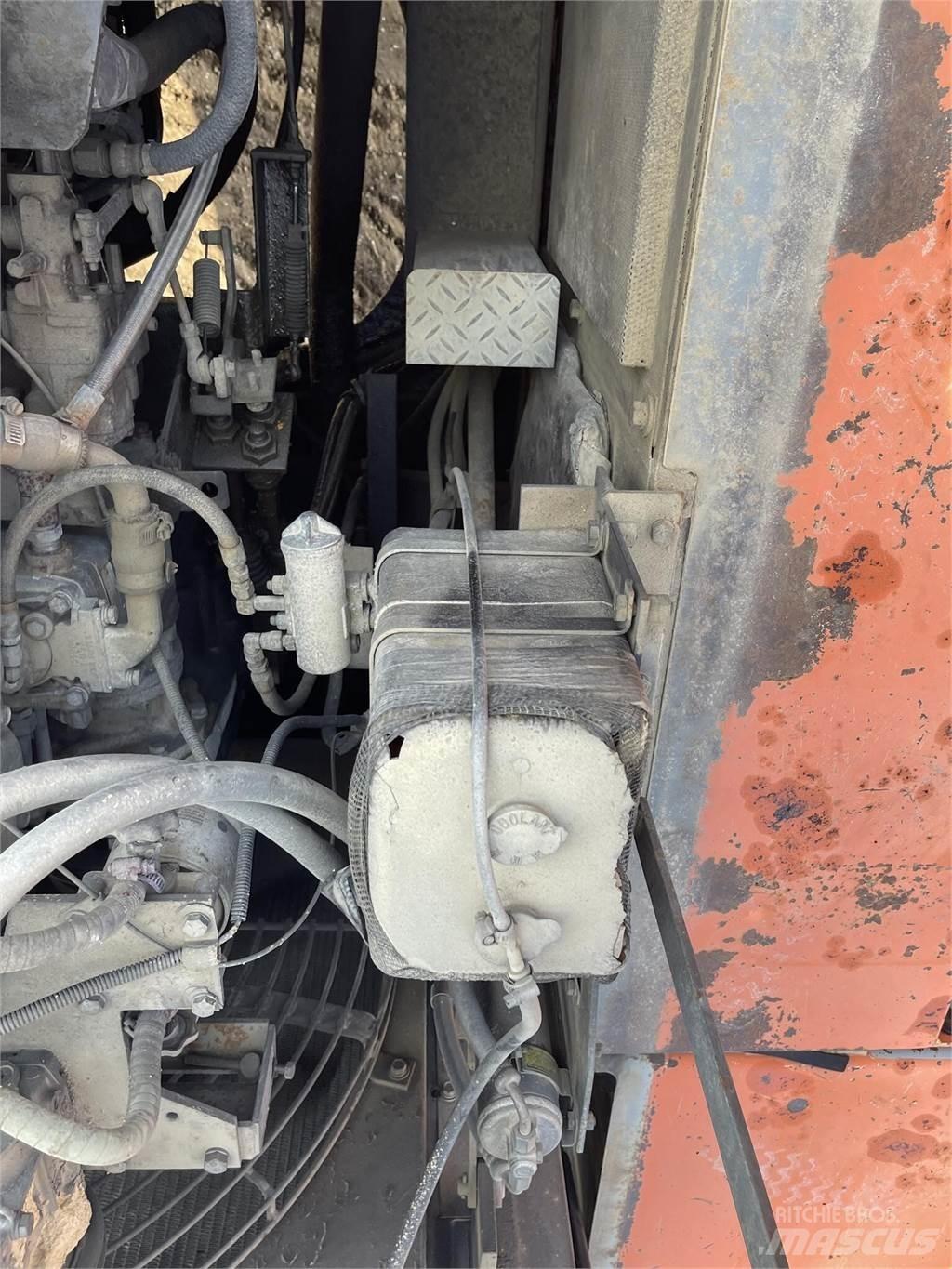 Hitachi EX700 Bageri guseničari