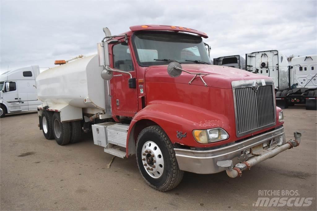 International 9200 Kamioni cisterne