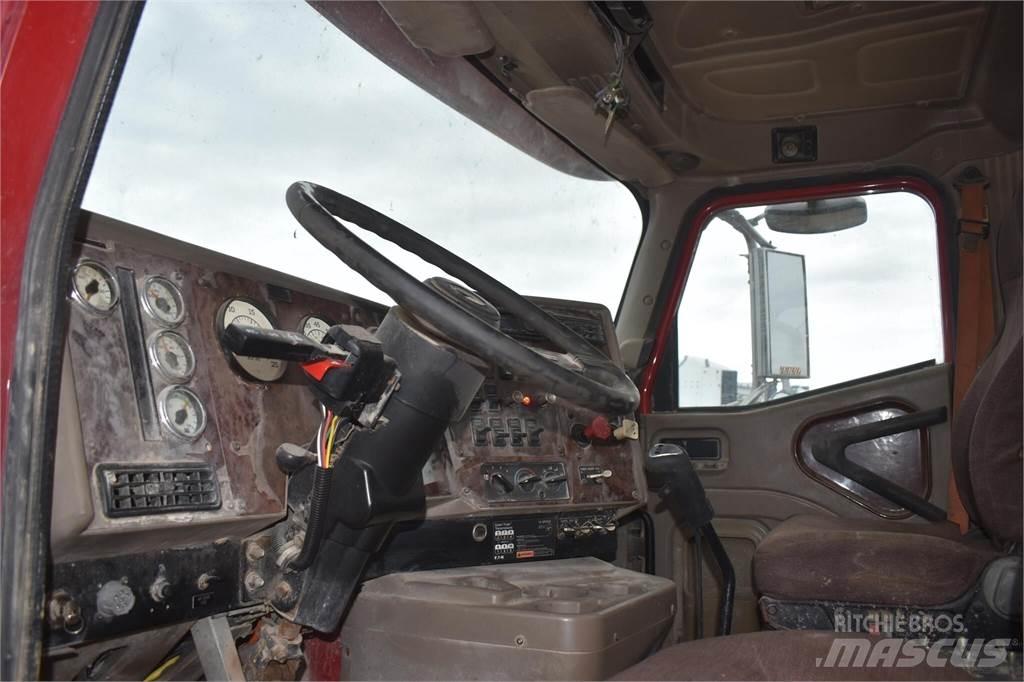 International 9200 Kamioni cisterne