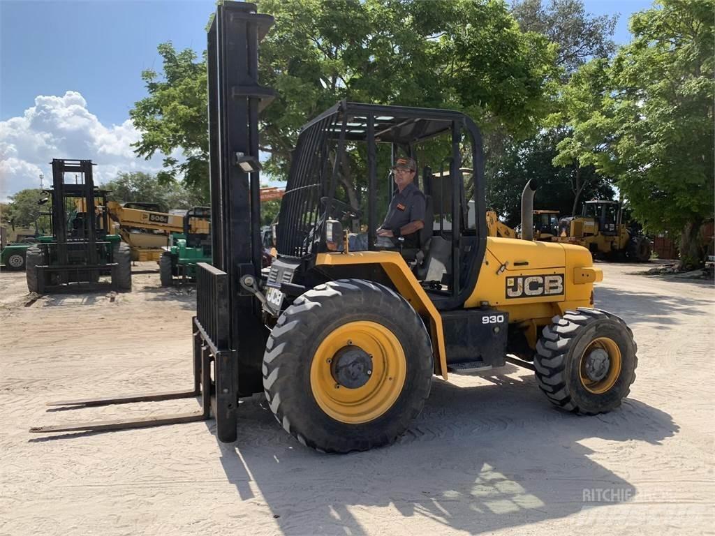 JCB 930 Vanterenski viljuškar
