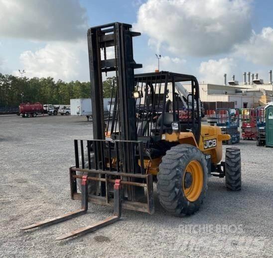 JCB 930 Vanterenski viljuškar