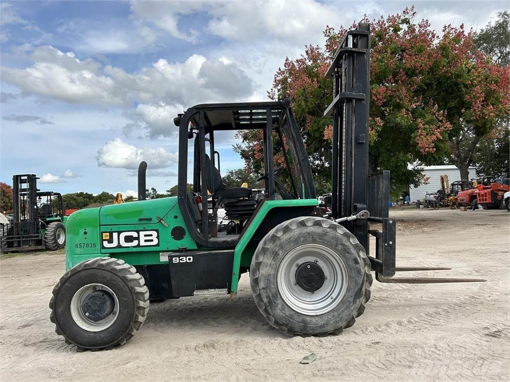 JCB 930 Vanterenski viljuškar