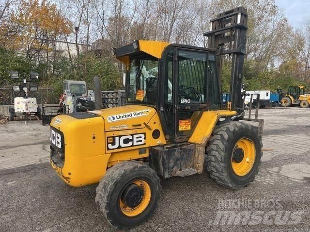 JCB 940 Vanterenski viljuškar