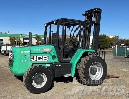JCB 940 Vanterenski viljuškar