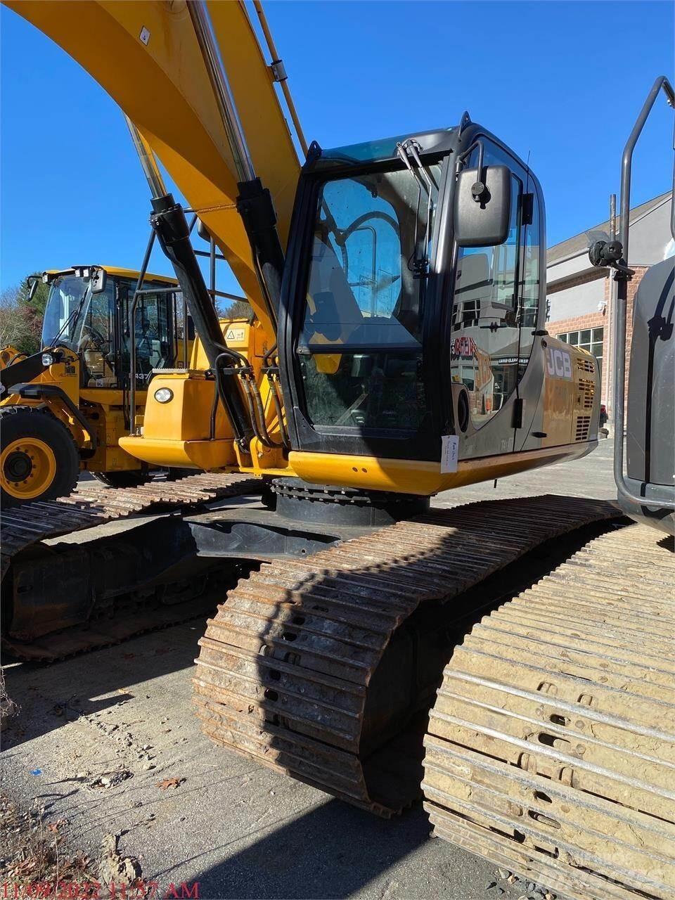 JCB JS220 Bageri guseničari
