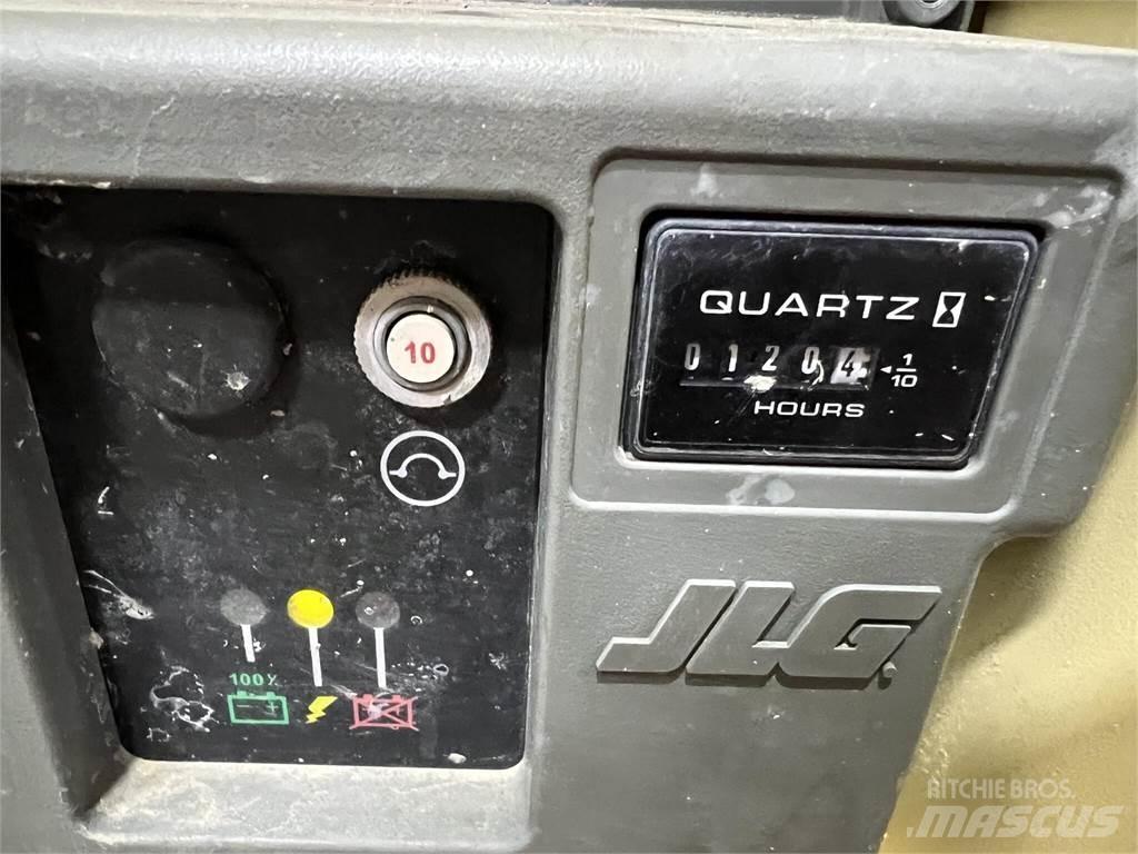 JLG 2632ES Makazaste platforme