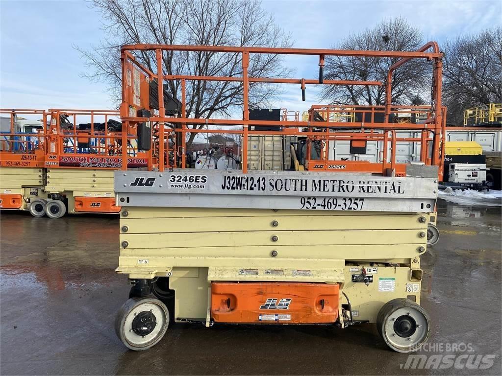 JLG 3246ES Makazaste platforme