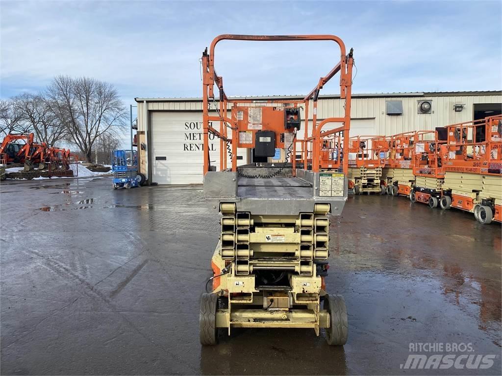 JLG 3246ES Makazaste platforme