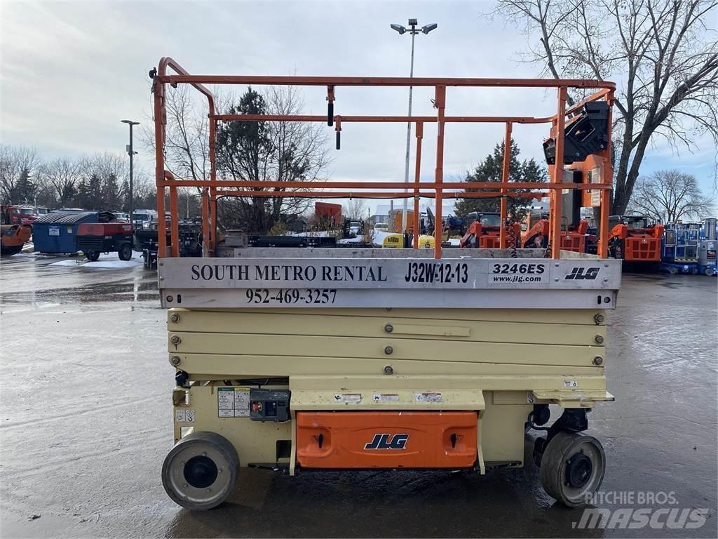JLG 3246ES Makazaste platforme