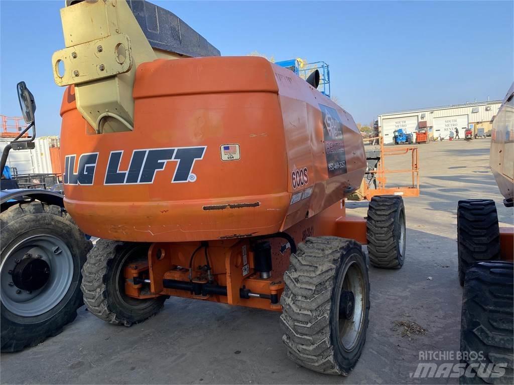JLG 600S Teleskopske podizne platforme