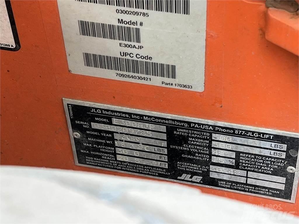 JLG E300AJP Zglobne podizne platforme