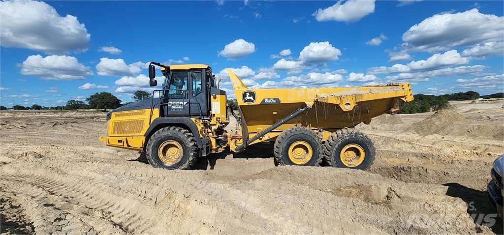 John Deere 310E Zglobni damperi