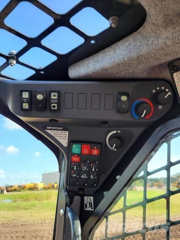 John Deere 325G Skid steer mini utovarivači