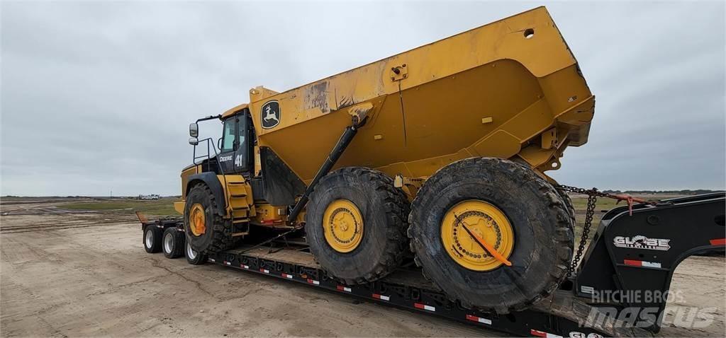 John Deere 460E Kamioni za vodu
