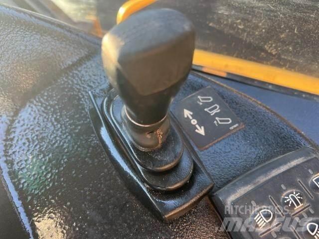 John Deere 460E Zglobni damperi
