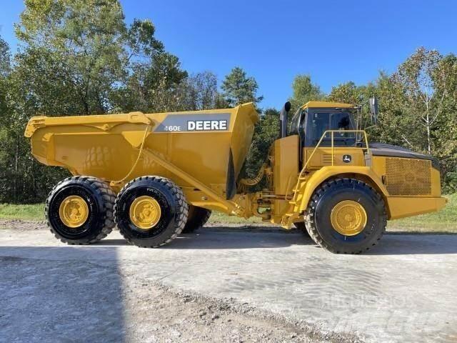John Deere 460E Zglobni damperi