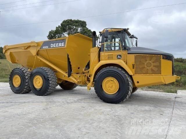 John Deere 460E Zglobni damperi