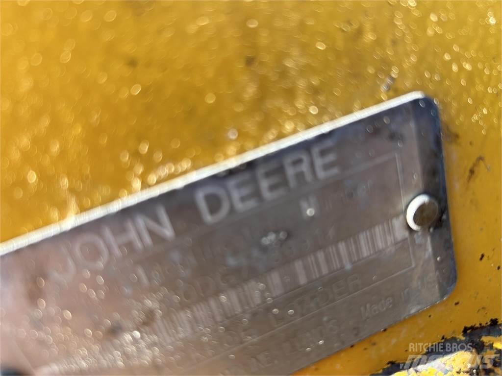 John Deere 510D Rovokopači