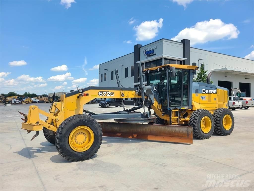 John Deere 672G Grejderi