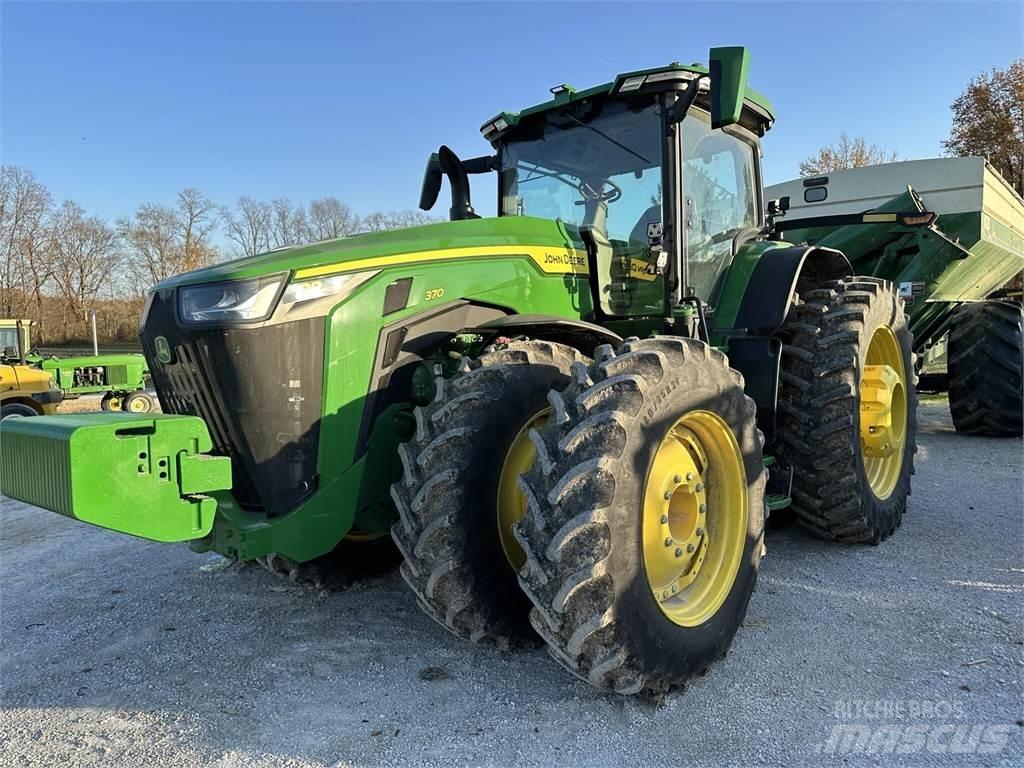 John Deere 8R 370 Traktori