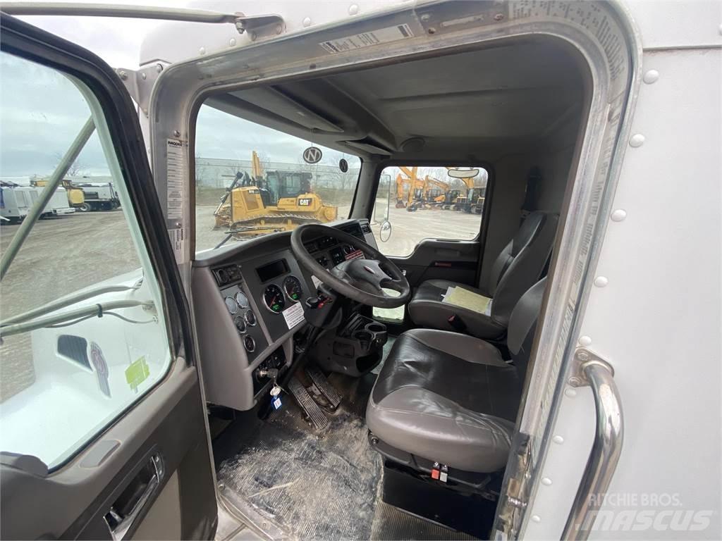 Kenworth T300 Kamioni za vodu