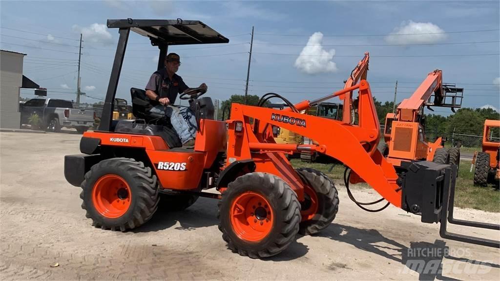 Kubota R520 Utovarivači na točkove