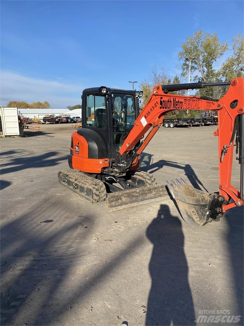 Kubota U35-4 Mini bageri < 7t