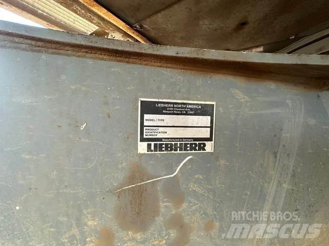 Liebherr LH30C Bageri za prenos primarnih/sekundarnih sirovina