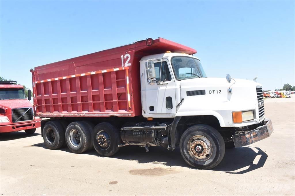 Mack CH613 Kiperi kamioni